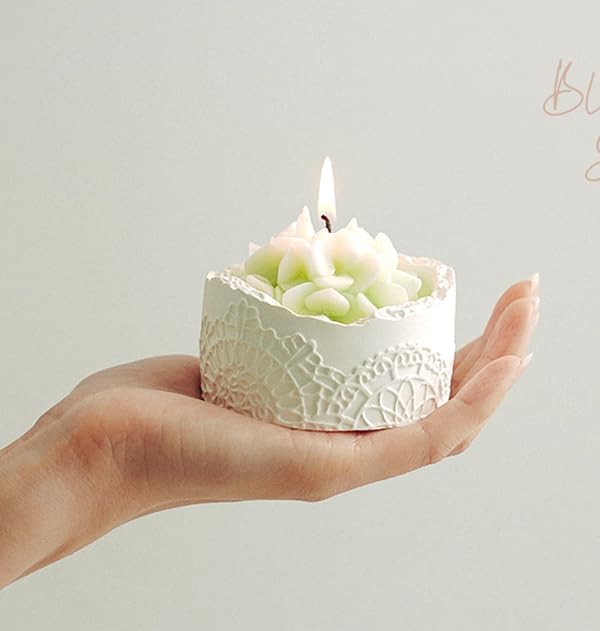 Green Hydrangea Scented Soy Candle in Lace Cup